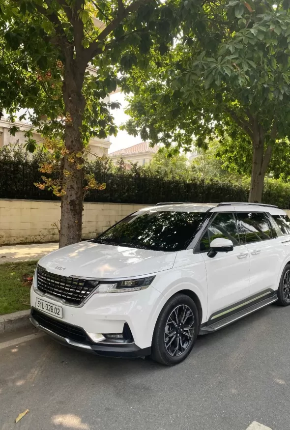 Hình ảnh xe 8 chỗ